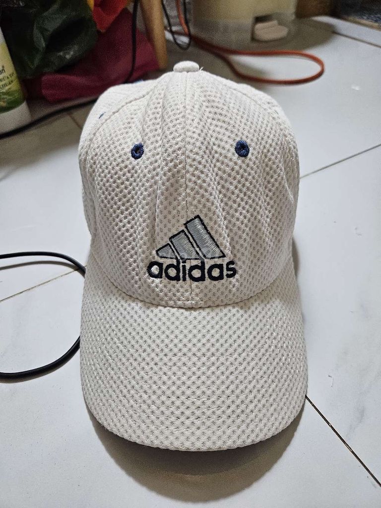 Adidas nón