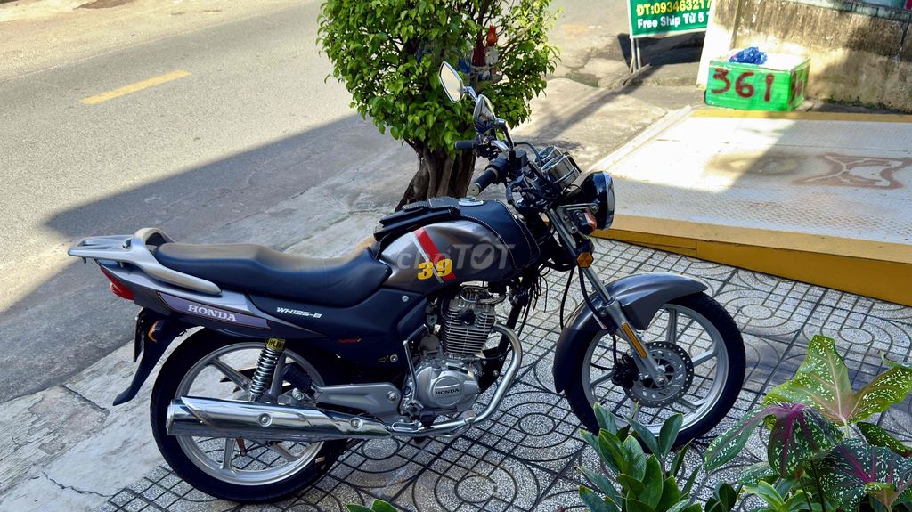Honda 125 classic còn đẹp. Mua bán Xe máy tại Quận Bình Tân Tp Hồ Chí Minh được đăng bởi Vinh Nguyen hình 1