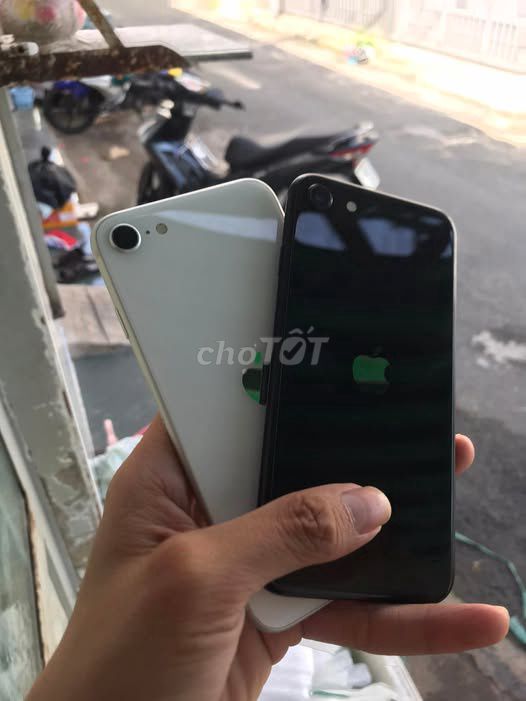 Apple iPhone SE 2020 64GB Đen Zin all. Mua bán Điện thoại tại Quận 1 Tp Hồ Chí Minh được đăng bởi Hội Đồ Điện Tử hình 1