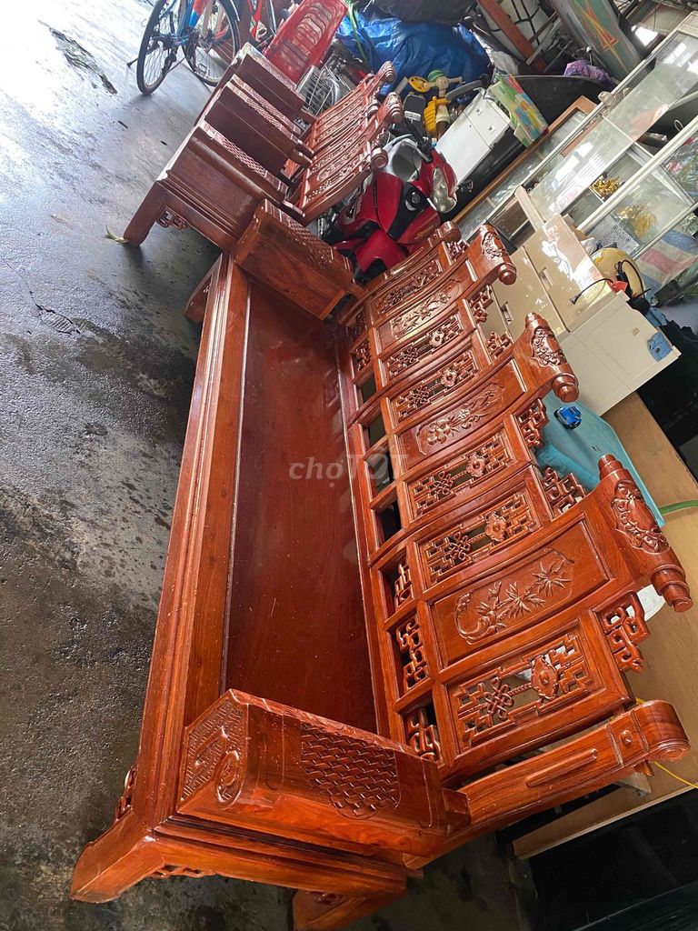 Bộ bàn ghế phòng khách Gỗ tốt,xịn. Mua bán Bàn ghế tại Thành phố Vinh Nghệ An được đăng bởi Mr hà hình 1
