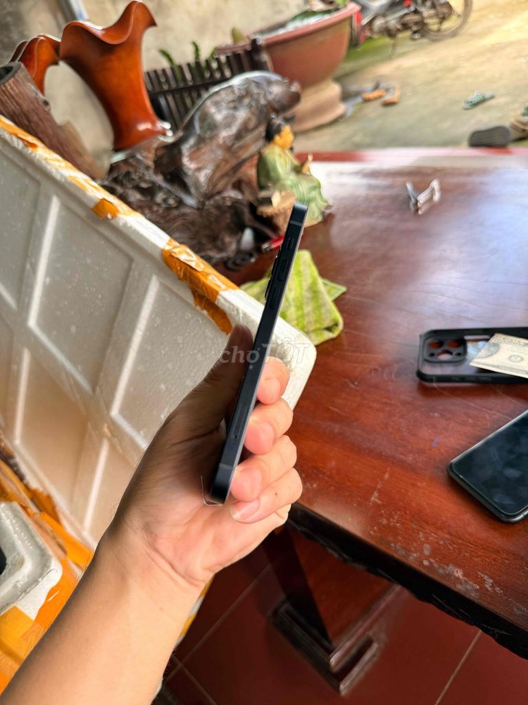 Apple iPhone 12 Lock Đen iOS 14 sạc 2 lần. Mua bán Điện thoại tại Quận Gò Vấp Tp Hồ Chí Minh được đăng bởi Quảng Phạm Mua Iphone Lock và QT  HCM hình 1