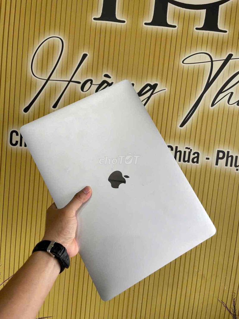 Apple Macbook Pro 15-inch 2017 i7 16GB/500GB Bạc. Mua bán Laptop tại Huyện Đầm Dơi Cà Mau được đăng bởi Trương Minh Hoàng hình 1