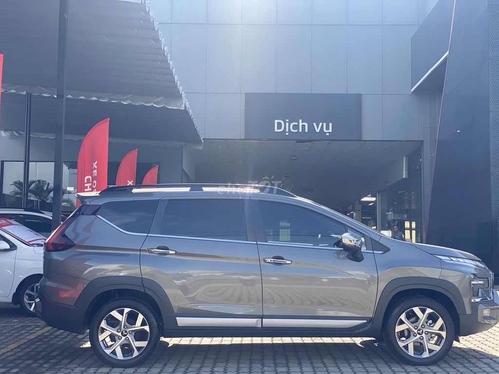 XPANDER CROSS NÂU 2025 ODO 25000KM TẶNG 1 NĂM BH