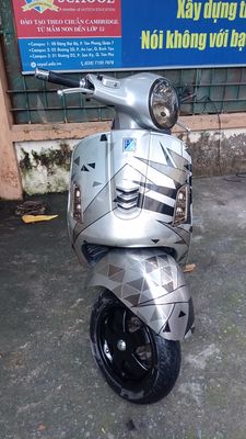 VESPA GTS 125 4V nhập Ý. Mua bán Xe máy tại Quận 7 Tp Hồ Chí Minh được đăng bởi Thế Bảo Trần