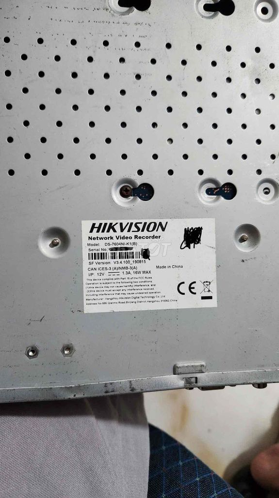 Đầu ghi camera Hikvision DS-7604NI-K1(B). Mua bán Máy ảnh, Máy quay tại Huyện Yên Phong Bắc Ninh được đăng bởi xuân hùng hình 1