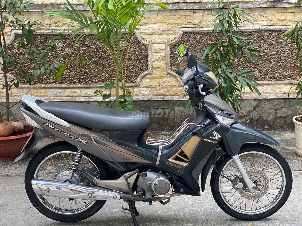 Honda Future X Fi 2011 с бьетнамскими номерами, один владелец, нотариус