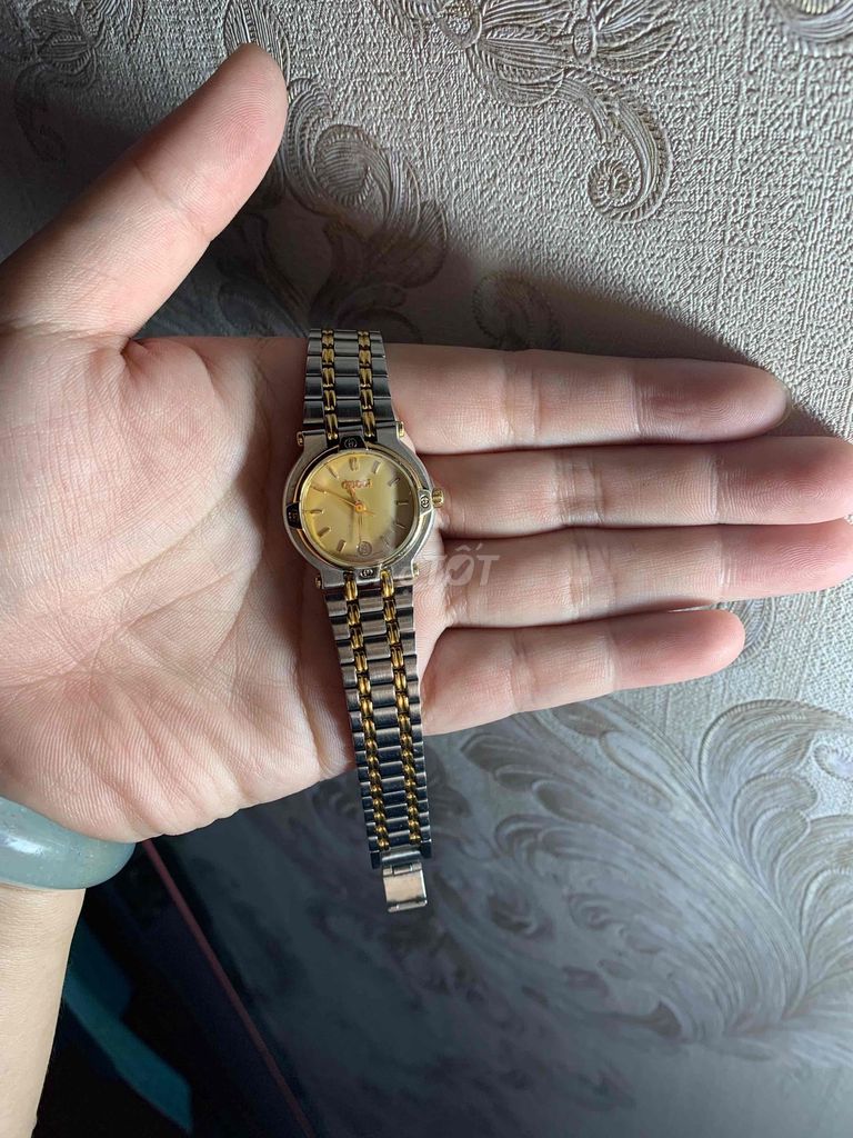 Đồng hồ đeo tay Gucci Nữ. Mua bán Đồng hồ tại Huyện Ea H'leo Đắk Lắk được đăng bởi Thuong  hình 1