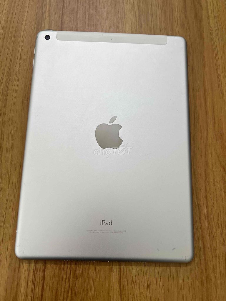Apple iPad thế hệ 6 -32GB ( Xài 4G) Trắng 97%. Mua bán Máy tính bảng tại Thành phố Long Xuyên An Giang được đăng bởi Laptop Mai Lý Nghĩa hình 1