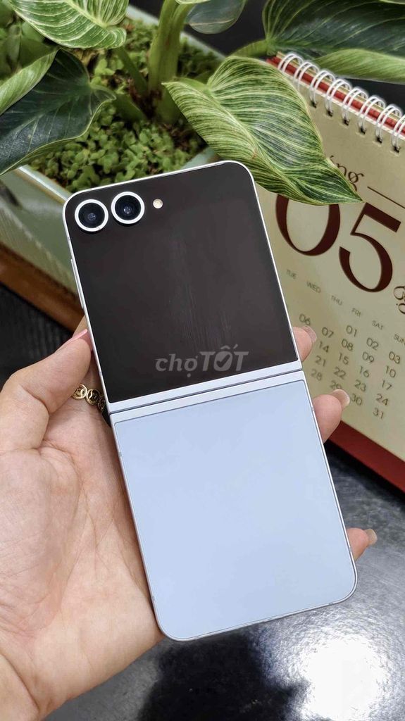 Samsung Z Flip6 256GB Chính Hãng. Mua bán Điện thoại tại Quận 10 Tp Hồ Chí Minh được đăng bởi Minh Thy Mobile hình 1