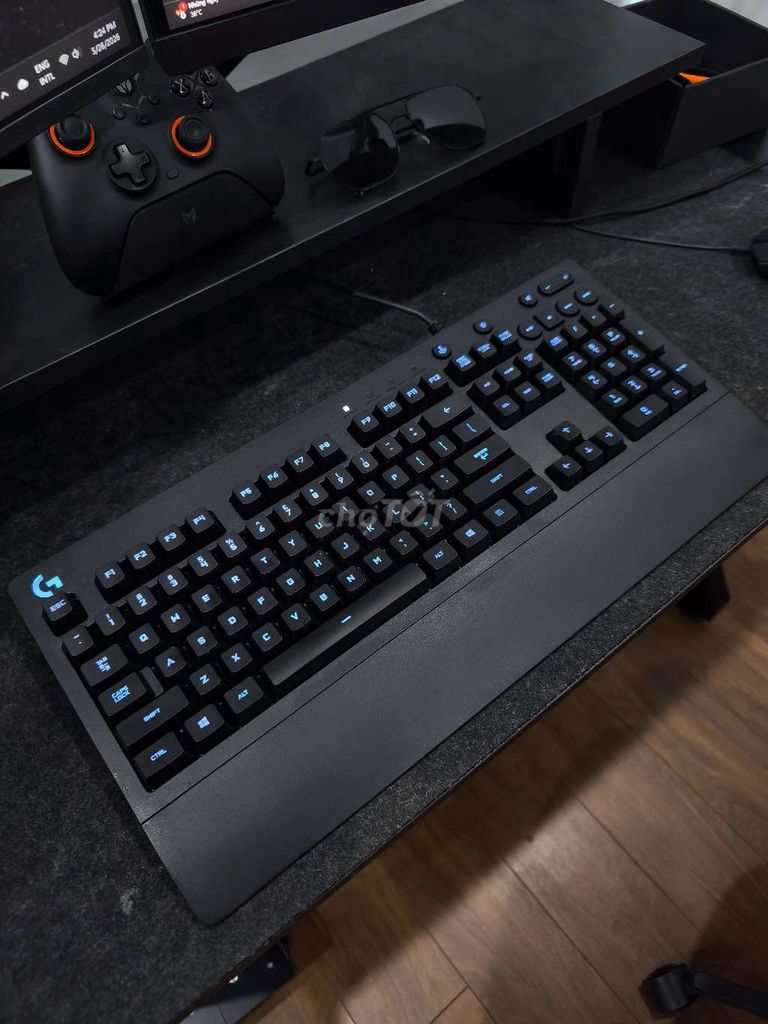 Bàn phím Logitech Đen. Mua bán Phụ kiện (Màn hình, Chuột...) tại Thành phố Hải Dương Hải Dương được đăng bởi Phạm Minh Tuấn hình 1