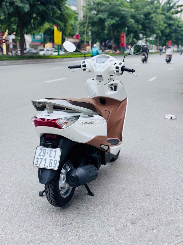 Lead 125fi máy zin 100% 1 chủ đại chất hàng tuyển. Mua bán Xe máy tại Quận Cầu Giấy Hà Nội được đăng bởi nguyễn bích thuỷ hình 7