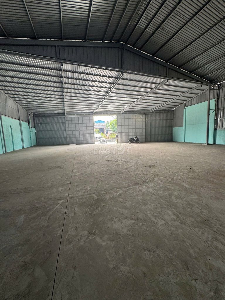 CHO THUÊ KHO ĐƯỜNG THẠNH LỘC, DT 1000M2, KHO CONT ĐI, kho mới