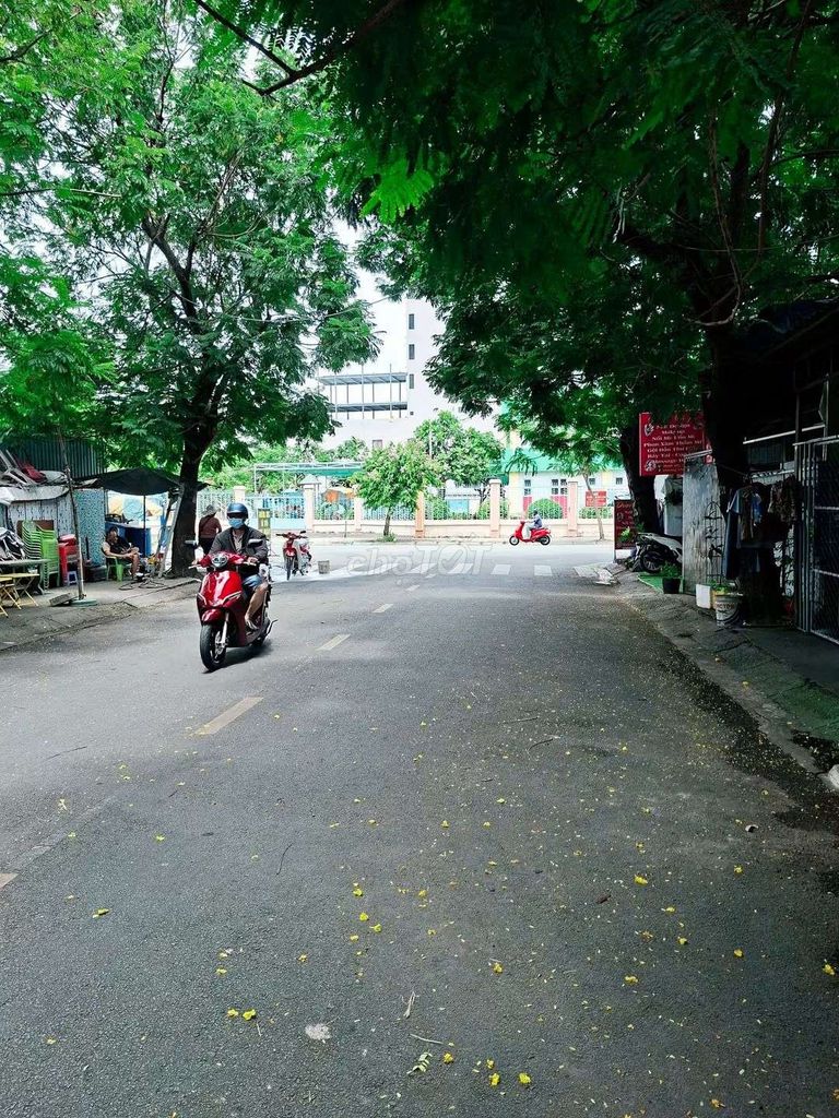 Nhà kho cho thuê