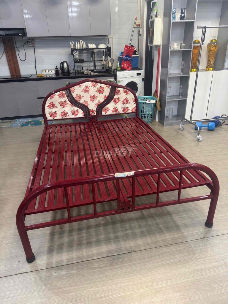 Giường Qui Phúc Sắt 1m4x2m Đã sử dụng. Mua bán Giường, chăn ga gối nệm tại Quận Cái Răng Cần Thơ được đăng bởi võ hoàng mến hình 1