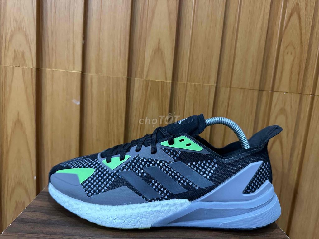 Giày Adidas size 42.5 chính hãng mới keng 98%