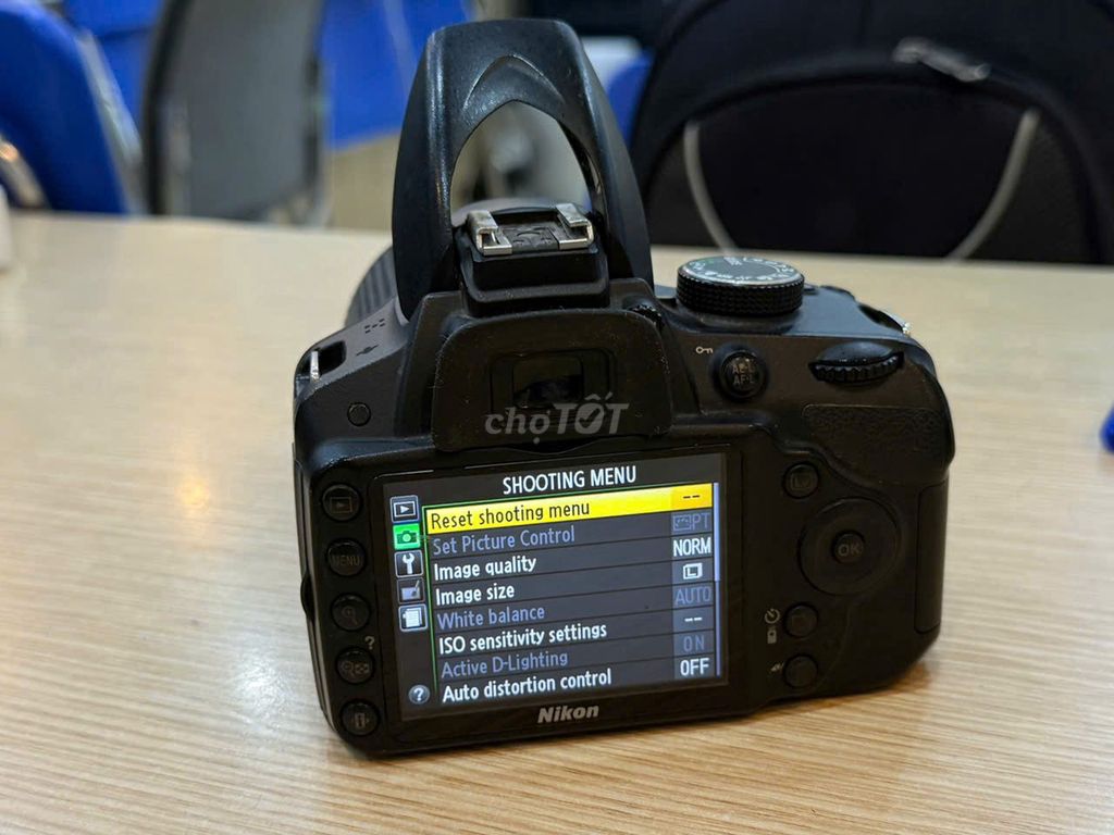 Máy ảnh Nikon D3200 Đen. Mua bán Máy ảnh, Máy quay tại Quận Đống Đa Hà Nội được đăng bởi Thế Hoàng hình 1