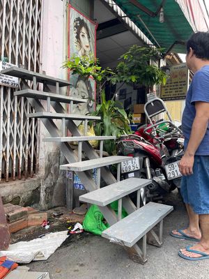 Cầu thang 7 Bậc Sắt dư Bán 800k. Mua bán Nội thất, đồ gia dụng khác tại Quận Gò Vấp Tp Hồ Chí Minh được đăng bởi VŨ TRƯỞNG