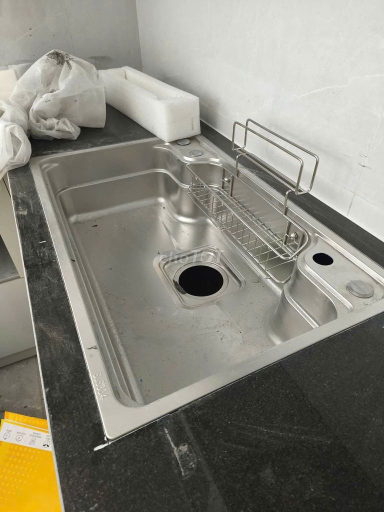 Chậu rửa bát Inox 304 2 hố móp nhẹ. Mua bán Thiết bị vệ sinh, nhà tắm tại Huyện Đông Anh Hà Nội được đăng bởi Anh Tuan hình 1
