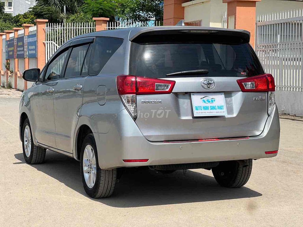 Toyota Innova 2017 2.0E Bạc. Mua bán Ô tô tại Quận Gò Vấp Tp Hồ Chí Minh được đăng bởi Nguyễn Nam Sang hình 4