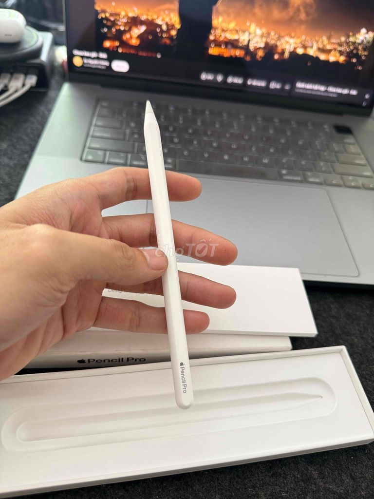 Apple Pencil Pro Fullbox 99. Mua bán Máy tính bảng tại Quận Bình Thạnh Tp Hồ Chí Minh được đăng bởi Táo Care  hình 1