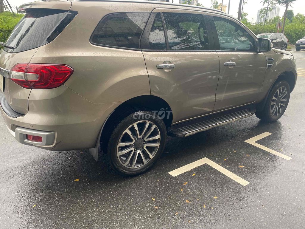 Ford Everest 2020 Titanium 2.0L AT 4x2 - 96000 km. Mua bán Ô tô tại Quận Nam Từ Liêm Hà Nội được đăng bởi Lưu quang kiên hình 2