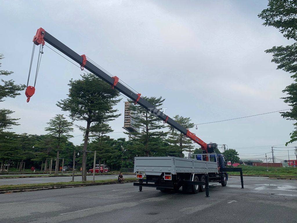Xe Tải Hino 3 Chân 2 Cầu Gắn Cẩu Kanglim 8 Tấn. Mua bán Xe tải, xe ben tại Thành phố Thuận An Bình Dương được đăng bởi Ngọc Minh hình 1