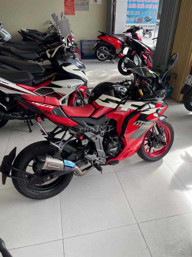 gpx demon .2022 . fi . lướt 4k km . zin nguyên bản. Mua bán Xe máy tại Thành phố Rạch Giá Kiên Giang được đăng bởi XE MÁY ÚT BÉ  hình 6