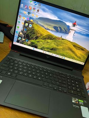 Laptop HP Gaming VICTUS 16 s0077AX R7 7840HS/16GB/