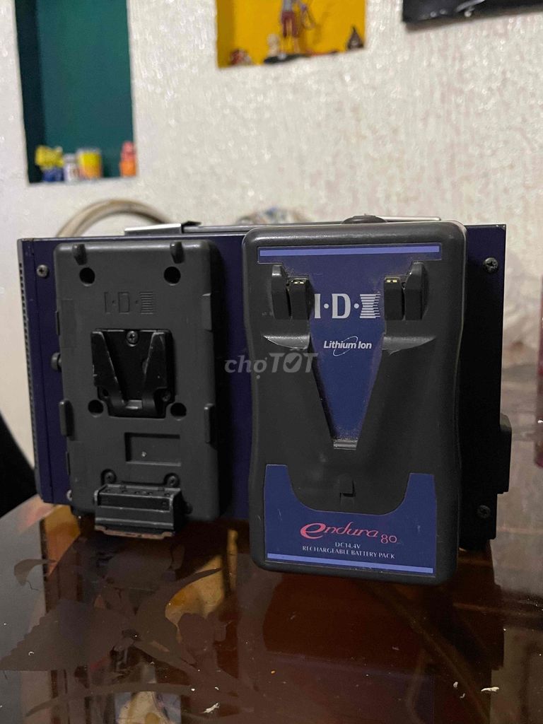 Sạc pin IDX VL-4S Vmount Xám Nhật Bản Tặng pin 80s. Mua bán Phụ kiện (Màn hình, Chuột...) tại Thành phố Huế Thừa Thiên Huế được đăng bởi A Na hình 1