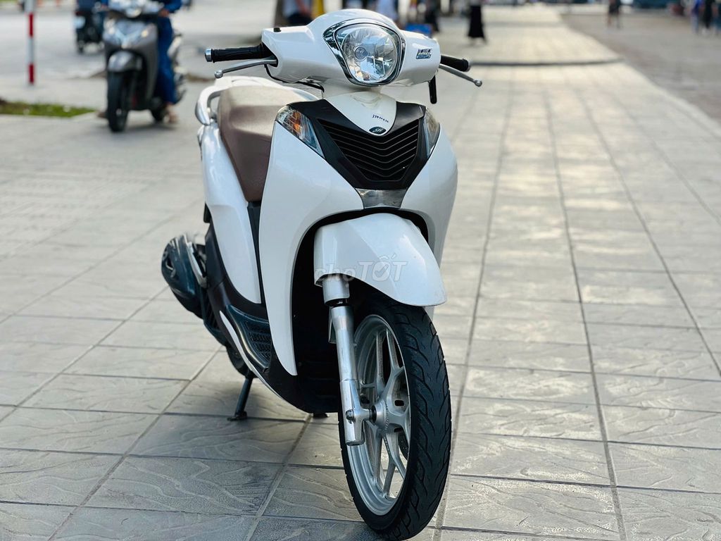 Honda SH Mode 125 TRẮNG Biển 29 Máy Chạy Êm. Mua bán Xe máy tại Quận Cầu Giấy Hà Nội được đăng bởi A Nam hình 3