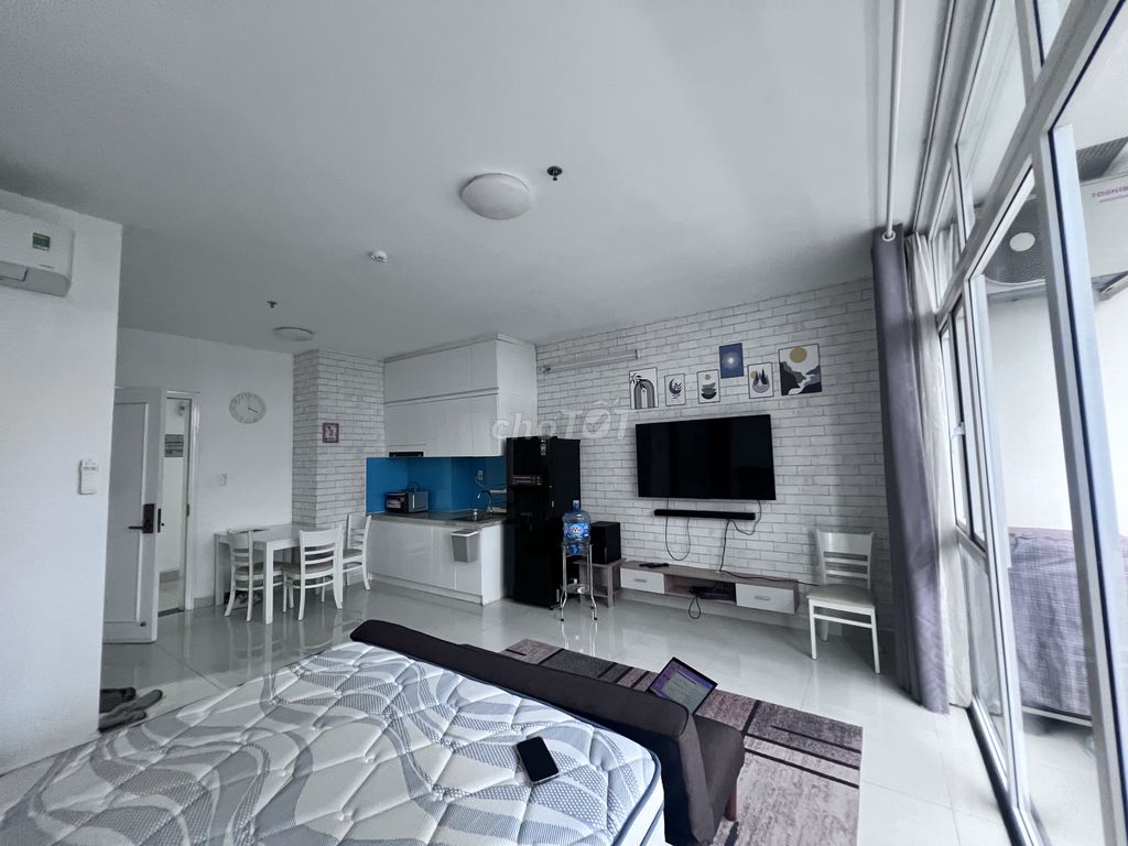 Аренда · 1 комн. · 40 м² · Quận 7, ул. Đường Hoàng Trọng Mậu