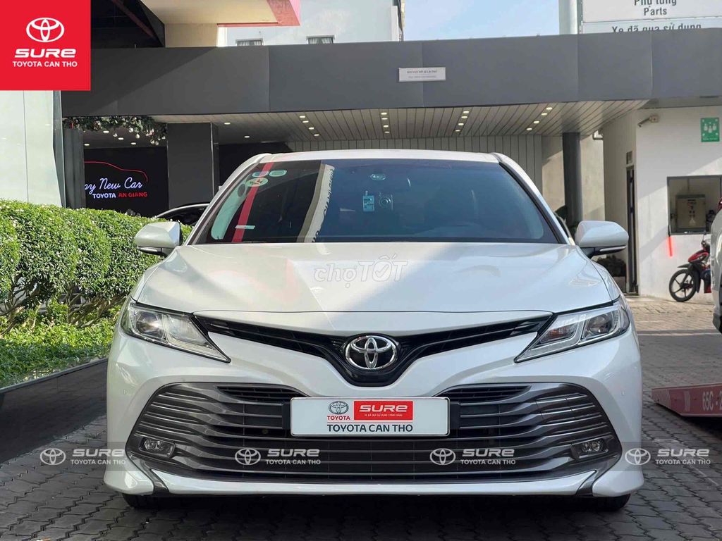 xe Camry 2.0G (AT) 2019. Hỗ trợ vay 65%