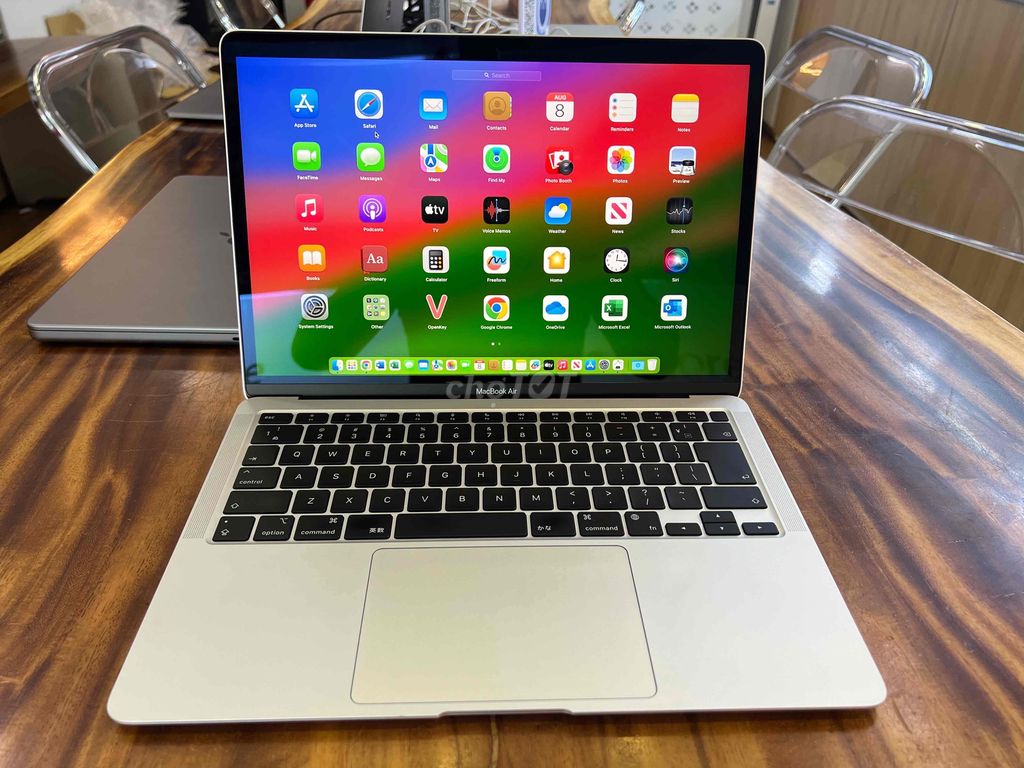 ✅MacBook Air M1 MaxOption: Ram 16G/SSD 512G Silver