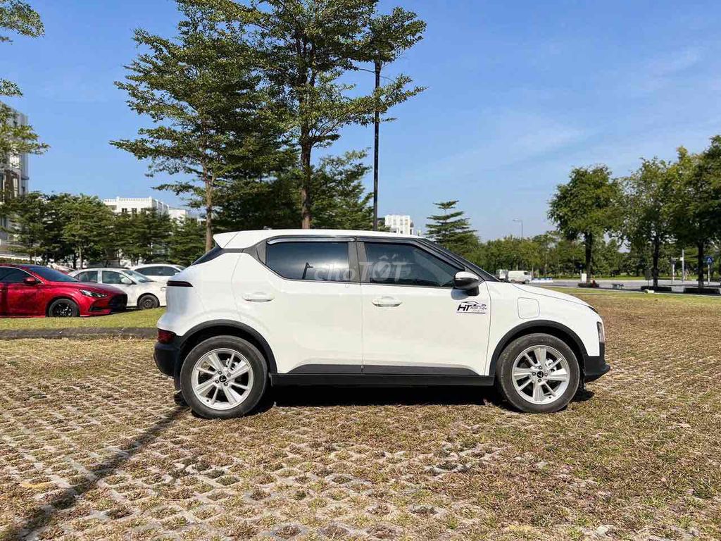 Vinfast VF5 Plus 2025 Trắng 4 vạn km. Mua bán Ô tô tại Quận Hoàng Mai Hà Nội được đăng bởi Dương Xuân Trường hình 5