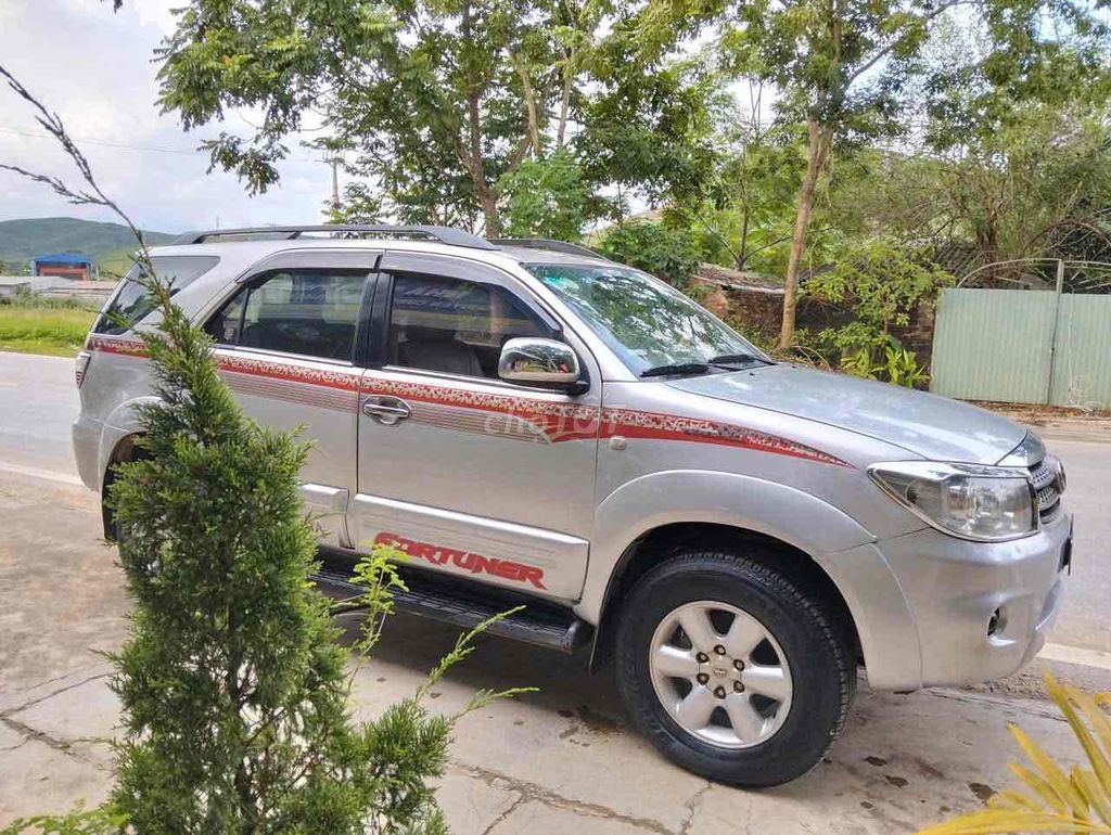 Toyota Fortuner 2010 2.5G - 15 km. Mua bán Ô tô tại Huyện Quỳ Hợp Nghệ An được đăng bởi PHAN Thuong  hình 1