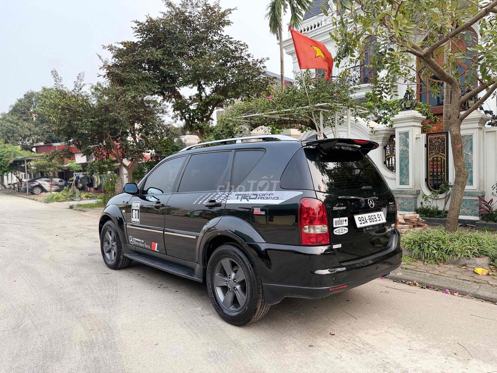 SsangYong Rexton 4x4, дизель, черный, 7 мест, автомат