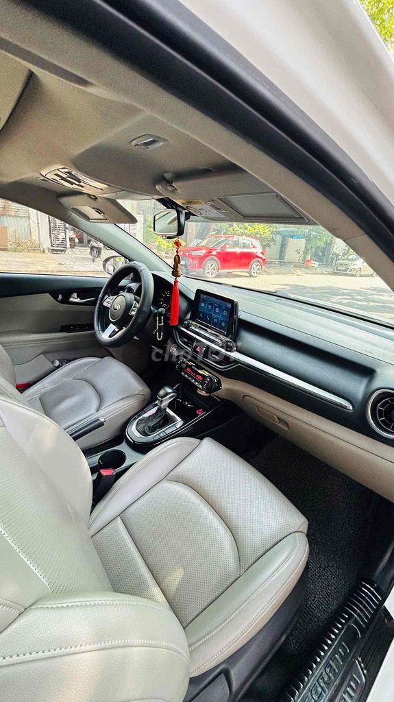 Kia Cerato Lux 2020 Белый 54.000 км
