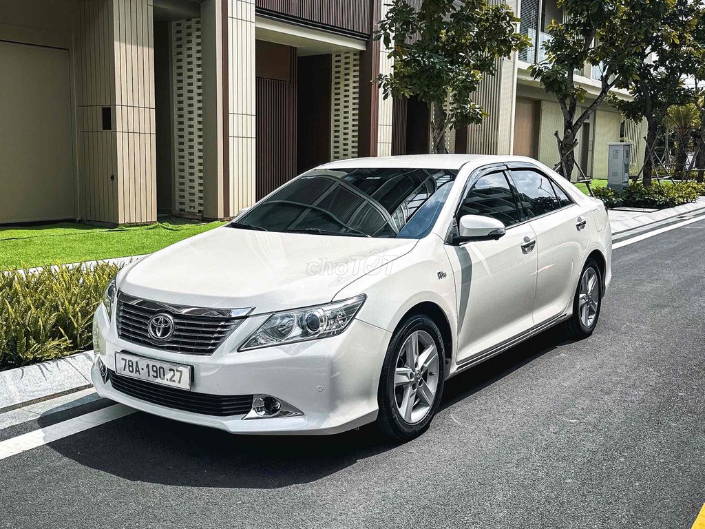 Toyota Camry 2014 2.5Q - 86000 km