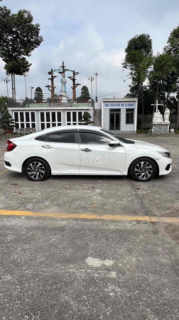 Honda Civic 2018 1.8. Mua bán Ô tô tại Thị xã Tân Uyên Bình Dương được đăng bởi Phuoc Thanh hình 3