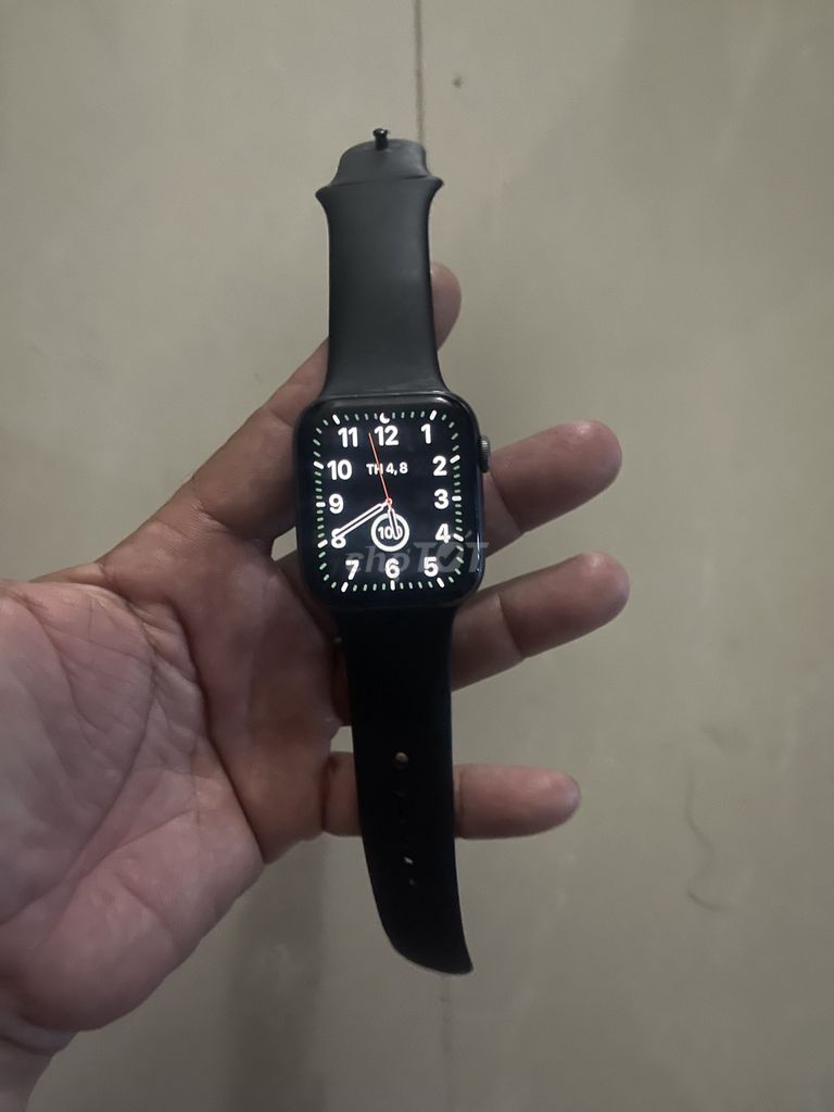 Apple Watch Series 4 Đen Đồng hồ thông minh. Mua bán Thiết bị đeo thông minh tại Thành phố Phan Thiết Bình Thuận được đăng bởi phạm dũng hình 1