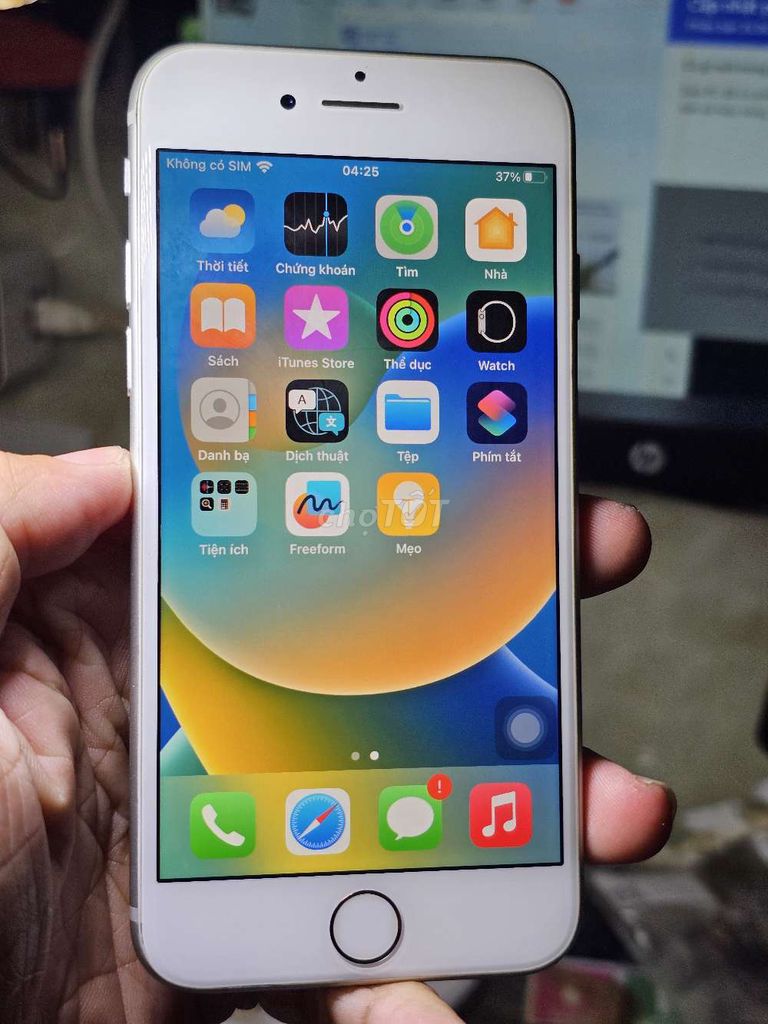 iPhone 8 64GB quốc tế đẹp 98% giá rẻ . Mua bán Điện thoại tại Quận 8 Tp Hồ Chí Minh được đăng bởi Thiên Hòa mobile  hình 1