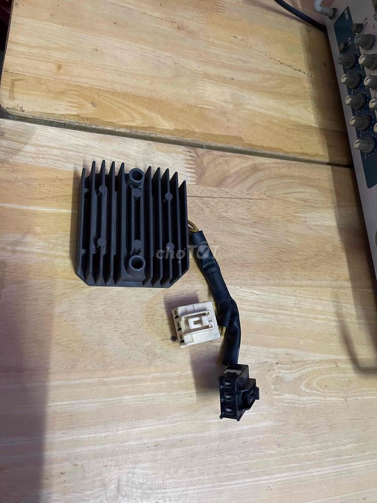 Sạc nguyên zin xe SHi italy 20111. Mua bán Phụ tùng xe tại Huyện Hóc Môn Tp Hồ Chí Minh được đăng bởi Vu Long Hai hình 4