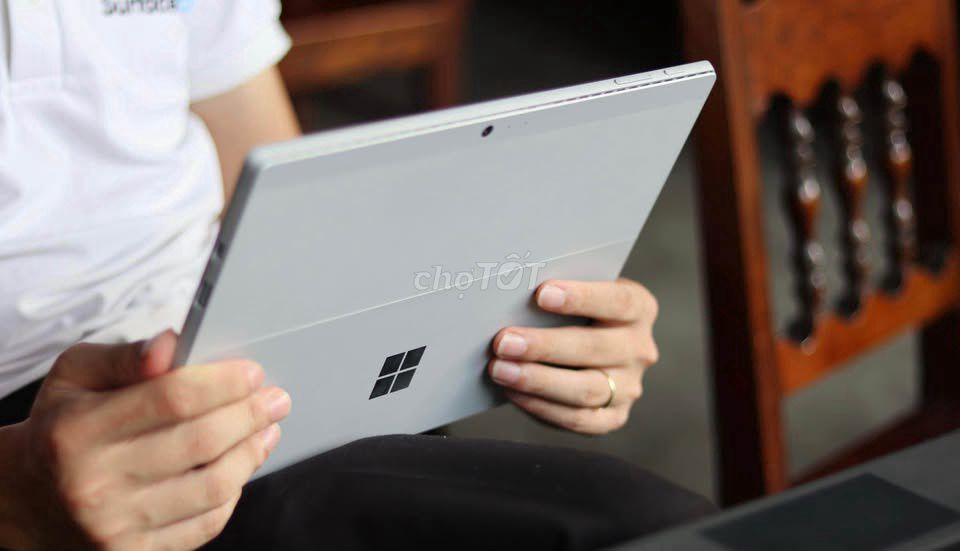 Surface Pro 5 LTE  Laptop 2in1 Tháo Rời, Màn 3K. Mua bán Laptop tại Quận Thanh Khê Đà Nẵng được đăng bởi Hoàng Thị Thu Hương hình 1
