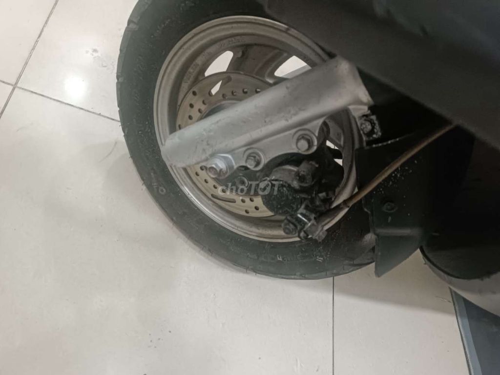 Xe máy SYM Attila màu đỏ, 10000km. Mua bán Xe máy tại Quận Tân Phú Tp Hồ Chí Minh được đăng bởi Nguyên quynh hình 7