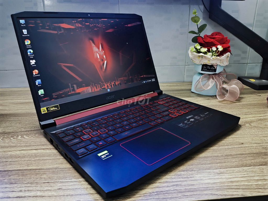 Nitro 5 Gamming. Máy đẹp, chiến game ngon. Mua bán Laptop tại Thành phố Thuận An Bình Dương được đăng bởi NPA COMPUTER hình 1