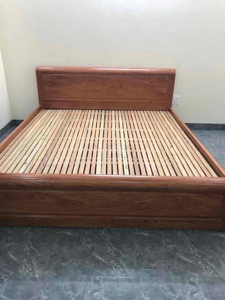 giường ngủ 1m8 x 2m xoan đào nam phi