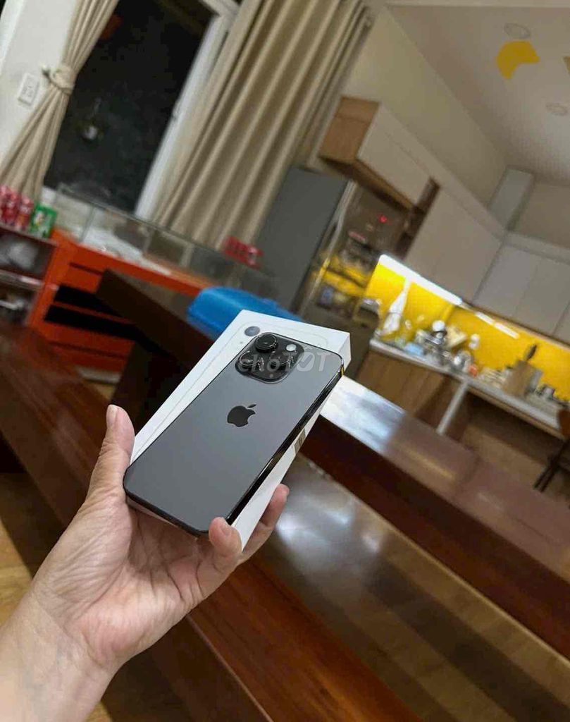 Apple iPhone 14 Pro 256GB Đen Mỹ. Mua bán Điện thoại tại Quận 3 Tp Hồ Chí Minh được đăng bởi Nam Á Mobile hình 1