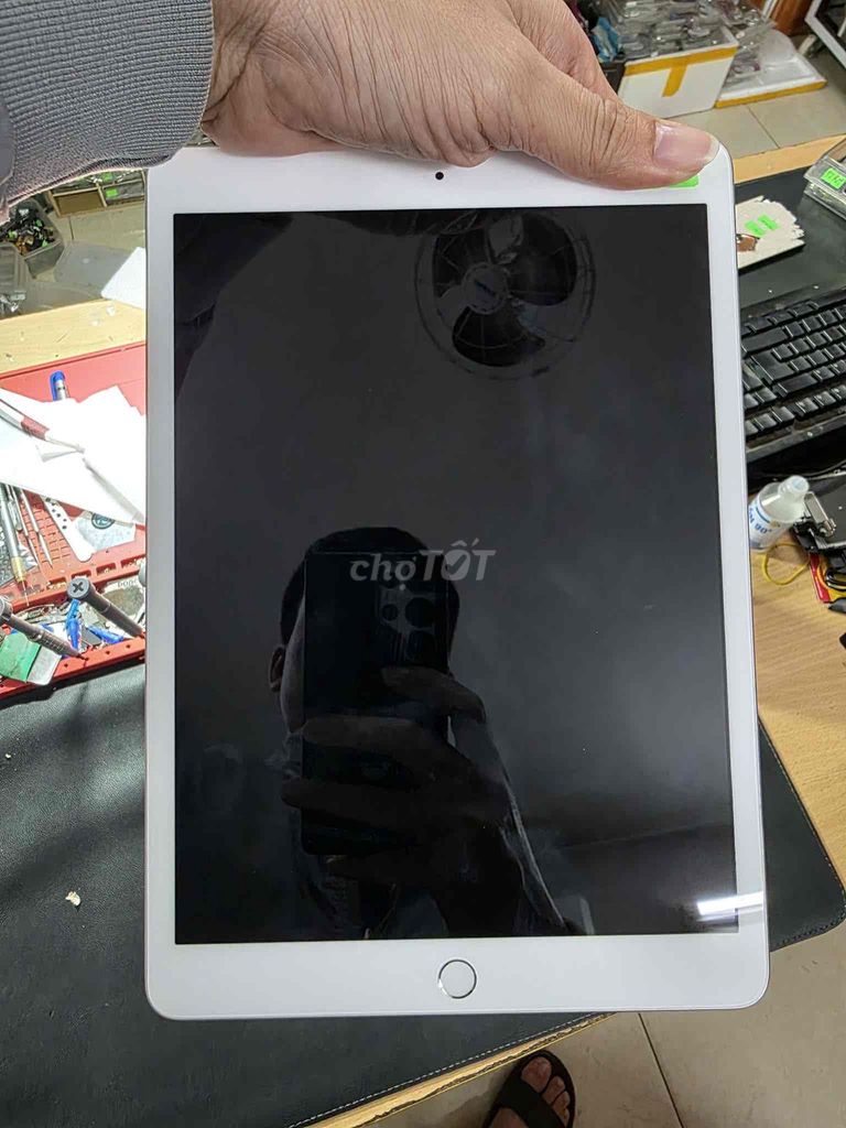 pass ipad gen 7 zin kenggg. Mua bán Máy tính bảng tại Thành Phố Đồng Hới Quảng Bình được đăng bởi Phong Nguyên hình 1