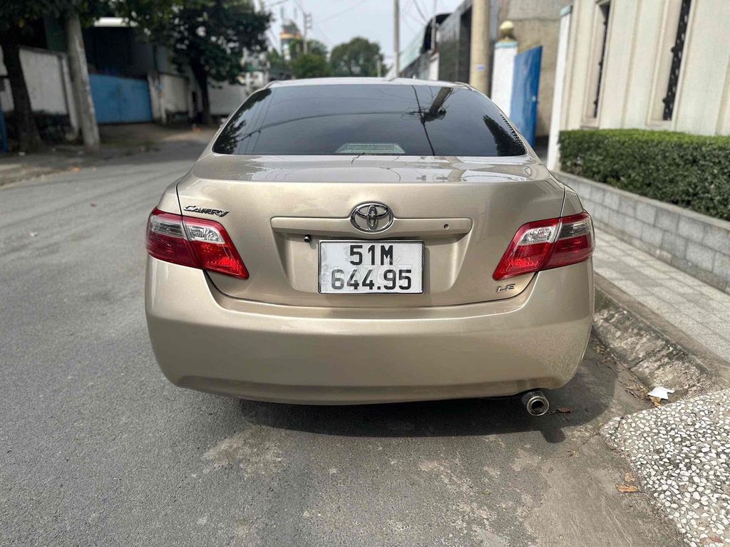 Toyota Camry LE 2007. Mua bán Ô tô tại Quận 12 Tp Hồ Chí Minh được đăng bởi Nguyễn Minh Phụng hình 4