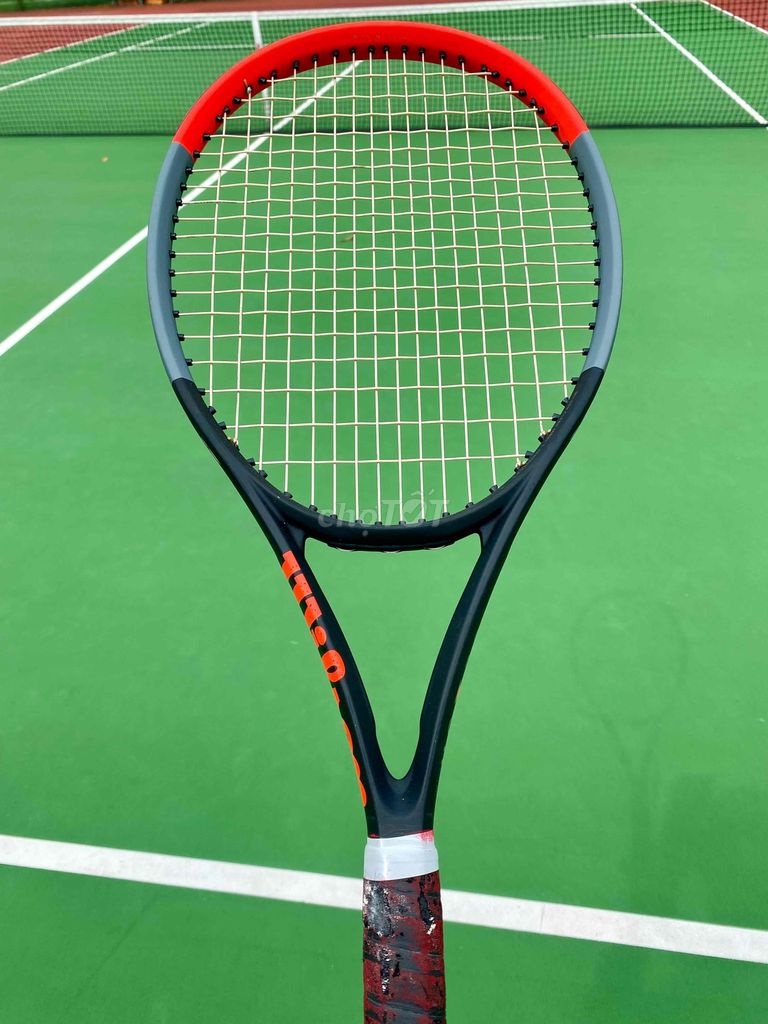 Cần bán vợt tennis Wilson clash 265gr